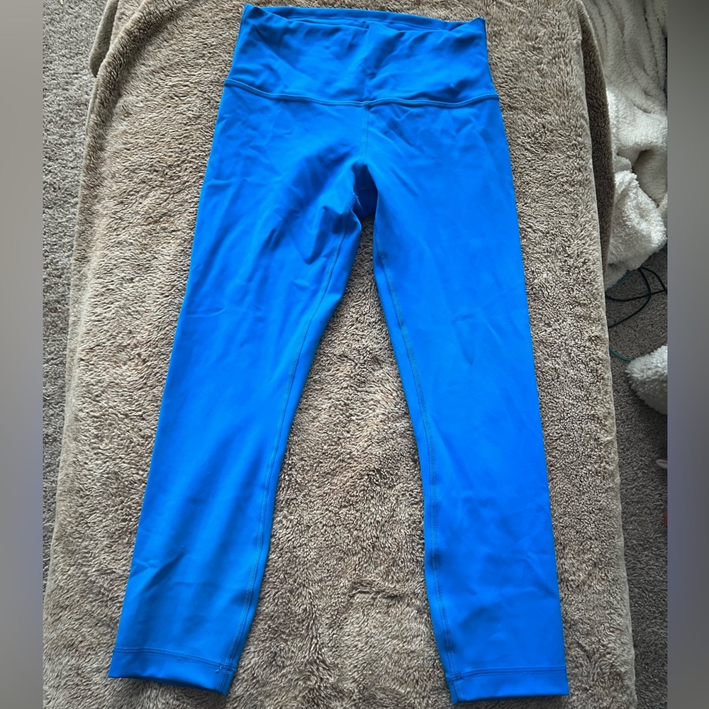 LULULEMON capri style leggings